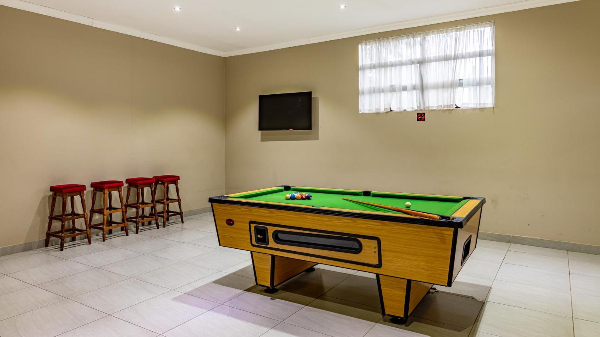 African Sky Ermelo Inn 外观 照片